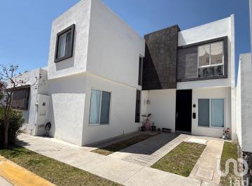 Casa · 124m² · 3 Recámaras · Casa en Venta en San Isidro Juriquilla