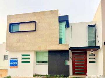 Casa · 289m² · 3 Recámaras · 2 Estacionamientos · Casa en Renta Cumbres del Cimatario Huimilpan Qro.