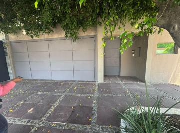 Casa de 4 habitaciones, Zapopan · Casa en Venta en Villa Universidad