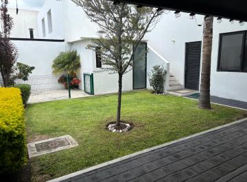 Casa en condominio de 3 habitaciones, Querétaro · Casa en Renta en Residencial Gran Capricho Queretaro