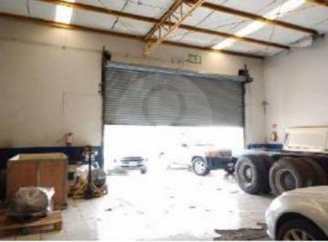 BODEGA SUPER UBICADA A UNA CUADRA DE LOPEZ MATEOS, PASANDO CLUB DE GOLF SANTA AN · Bodega Comercial en Venta en San Agustín