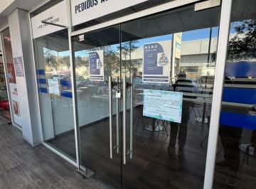 Local comercial , Zapopan · Local en Venta en Plaza Silver Center Cerca de Salida a Carretera Vallarta