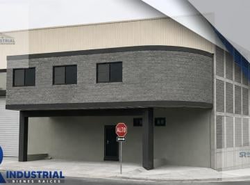 Bodega comercial · 731m² · 4 Estacionamientos · Bodega en Renta Santa Catarina