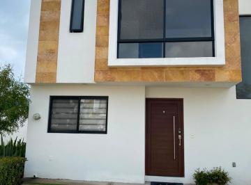 Casa en condominio de 3 habitaciones, El Marqués · Casa en Renta en Zakia – Moderna, Amplia y con Excelentes Amenidades