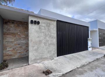 Casa · 85m² · 2 Recámaras · 2 Estacionamientos · Casa de Una Planta en Renta Ubicada en Real Montejo