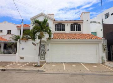 Casa de 4 habitaciones, Mazatlán · Casa en Lomas de Mazatlán, Sierra de Venados 308