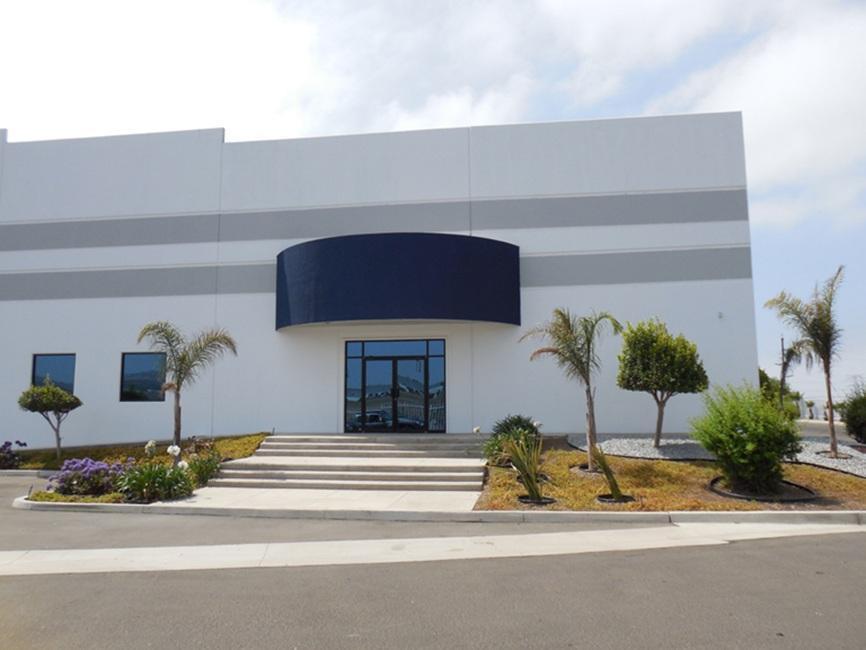 Industrial Warehouse in Rosarito, Baja California, 9,487 m², with Loading Docks and Access Ramps.