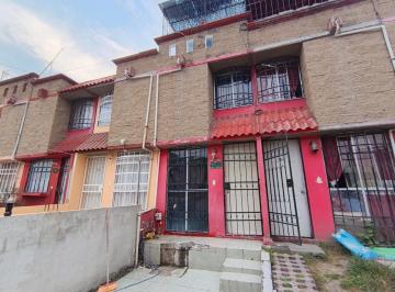 Casa · 82m² · 3 Recámaras · 1 Estacionamiento · Casa en Joyas de Cuautitlán, Edoméx.