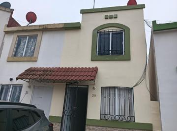 Casa · 60m² · 2 Recámaras · 1 Estacionamiento · Casa en Urbi Villa del Rey