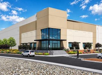 Bodega comercial · 8021m² · 91 Estacionamientos · Bodega Industrial en Chihuahua de 8,021 m² con Iluminación Led y Altura de 9.75 m.