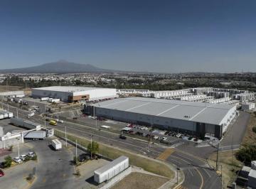 Bodega comercial · 5574m² · Bodega Industrial en Cuautlancingo, Puebla de 5,574 m² con Área de Oficina y Altura de 9 m.