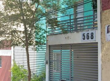 Casa de 4 habitaciones, San Pedro Tlaquepaque · Casa en Venta en Tlaquepaque Jalisco