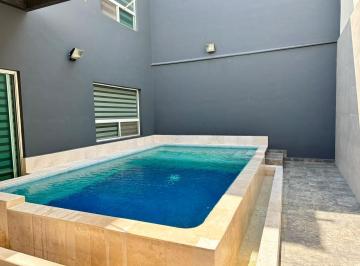 Casa · 314m² · 4 Recámaras · 2 Estacionamientos · Rmc Casa en Venta en Cima de La Montaña en Monterrey Nuevo Leon
