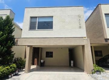 Casa · 145m² · 3 Recámaras · 2 Estacionamientos · Casa Moretta El Barro Carretera Nacional Monterrey Renta