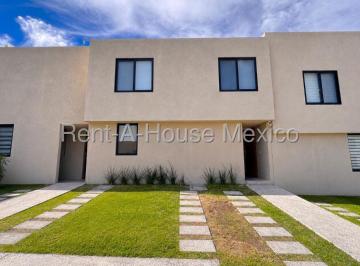 Casa en condominio de 3 habitaciones, El Marqués · Casa de Tres Recámaras en Renta en Zakia, Querétaro