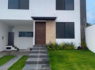 Casa de 4 habitaciones, Cuernavaca · Vendo Casa en Cuernavaca Fracc. Cumbres de San Nicolás