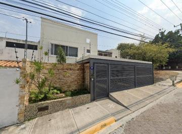 Casa de 4 habitaciones, Emiliano Zapata · Casa en Venta en P.º Burgos Sur 238, Burgos Bungambilias, Temixco.