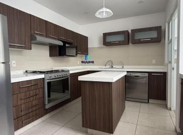 Casa 144m² Venta Fraccionamiento San Telmo · Casa en Venta San Telmo Norte 3recamaras con Baño Jacuzzi Cocina con Isla Areás Comunes con Alberca