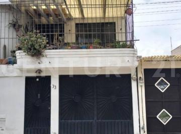 Casa · 240m² · 5 Recámaras · 2 Estacionamientos · Casa en Venta en Jardines de Morelos, Ecatepec, Estado de México