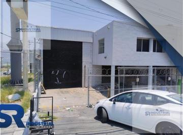 Bodega comercial · 270m² · 2 Estacionamientos · Bodega Comercial en Renta en Santa Catarina