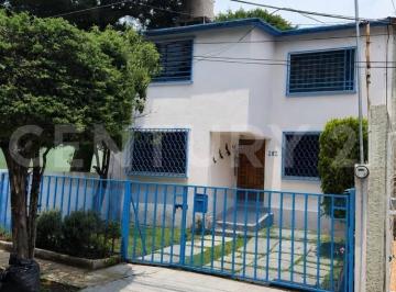 Casa · 120m² · 5 Recámaras · 1 Estacionamiento · Casa en Renta en Villas de La Hacienda, Atizapán, Mex.