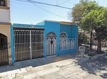 Casa de 2 habitaciones, Saltillo · Casa en Venta en Villas de San Lorenzo Saltillo Coahuila