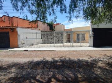Casa de 2 habitaciones, Querétaro · Casa de Una Planta Super Ubicada en Los Arcos de Querétaro