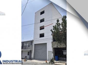 Bodega comercial · 690m² · 2 Estacionamientos · Bodega en Renta en Monterrey