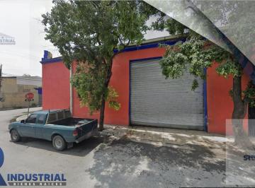 Bodega comercial · 320m² · 5 Estacionamientos · Bodega en Renta Monterrey