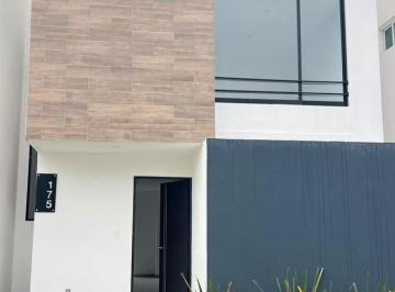 Casa · 105m² · 3 Recámaras · 2 Estacionamientos · Casa en Fraccionamiento El Dorado
