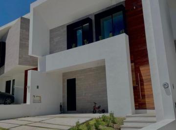 5b2c4eee06301739cea8d35f7872a08f9d508ac3b5daeb2f30143f9a8715c7d3 · Casa en Venta Savant Zibatá – 3 Rec, Jardín, Roof Garden
