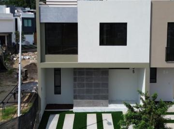 Casa de 3 habitaciones, Zapopan · Casa en Venta en Valle Imperial Zapopan