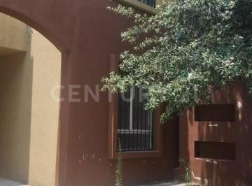 Casa · 131m² · 3 Recámaras · 1 Estacionamiento · Casa en Venta en Col. Cumbres de San Agustin 2 Sector en Monterrey