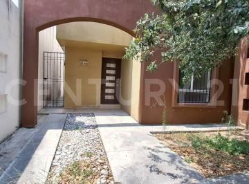 Casa · 131m² · 3 Recámaras · 1 Estacionamiento · Casa en Venta en Col. Cumbres de San Agustin 2 Sector en Monterrey