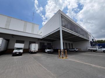 Bodega comercial · 5101m² · 10 Estacionamientos · Bodega en Renta en Alamo Industrial