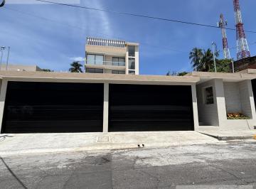 Departamento · 135m² · 3 Recámaras · 2 Estacionamientos · Departamento en Lomas del Mar
