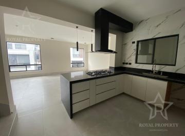 Casa · 260m² · 4 Recámaras · 2 Estacionamientos · Casa en Paseo del Vergel