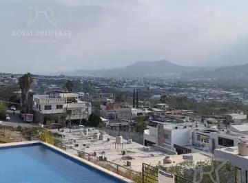 Casa · 260m² · 4 Recámaras · 2 Estacionamientos · Casa en Paseo del Vergel