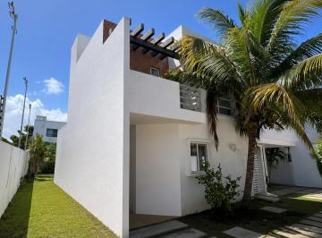 Casa en condominio de 3 habitaciones, Solidaridad · ¡Oportunidad Exclusiva: Casa en Esquina con Terreno Doble!