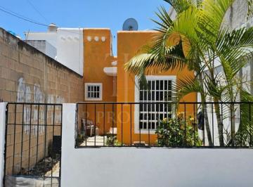 Casa · 35m² · 1 Recámara · 1 Estacionamiento · Casa en Venta, Villas del Mar, Sm 248, Cancun, Q. Roo.