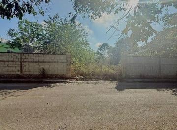 44d70ae96f462708bea3fcecbdf8decc45a23c19d3201bb4ecc9733ca2e2c0f7 · Terreno Residencial de 1,793 m² en Chablekal con Acceso Pavimentado y Servicios