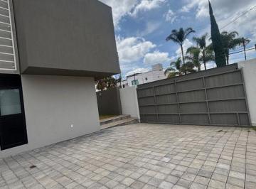 Casa de 4 habitaciones, Querétaro · Casa en Renta 4 Recamaras, en Juriquilla, Queretaro.
