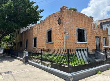 Casa de 3 habitaciones, Guadalajara · Casa en Venta en Americana - Robles Gil 59