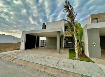 Casa · 250m² · 4 Recámaras · 1 Estacionamiento · Casa en Indeco Animas
