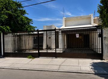 Casa · 3 Recámaras · 2 Estacionamientos · Casa en Venta con Gran Potencial en Ampliación Los Ángeles, Torreon, Coah