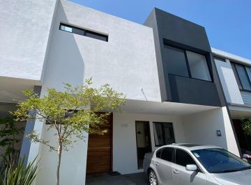 Casa en condominio de 3 habitaciones, Zapopan · Casa en Coto Zanthe