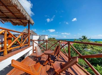 Casa · 473m² · 9 Recámaras · 5 Estacionamientos · Casa con 5 Suites en Venta en Puerto Morelos Ideal Para Renta Vacacional
