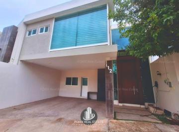 Casa · 212m² · 3 Recámaras · 2 Estacionamientos · Casa Sustentable en Venta en Sierra Nogal