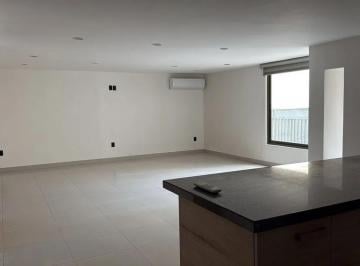 Oficina en Renta   · Oficina de 180 m² en Renta en Guadalajara con Cochera