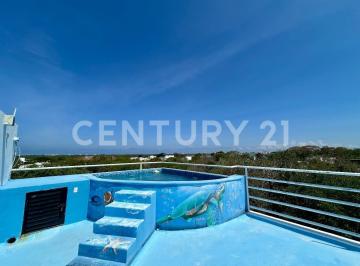 Casa · 270m² · 5 Recámaras · 2 Estacionamientos · Casa en Venta Puerto Morelos | Acceso Directo Al Mar | Amueblada